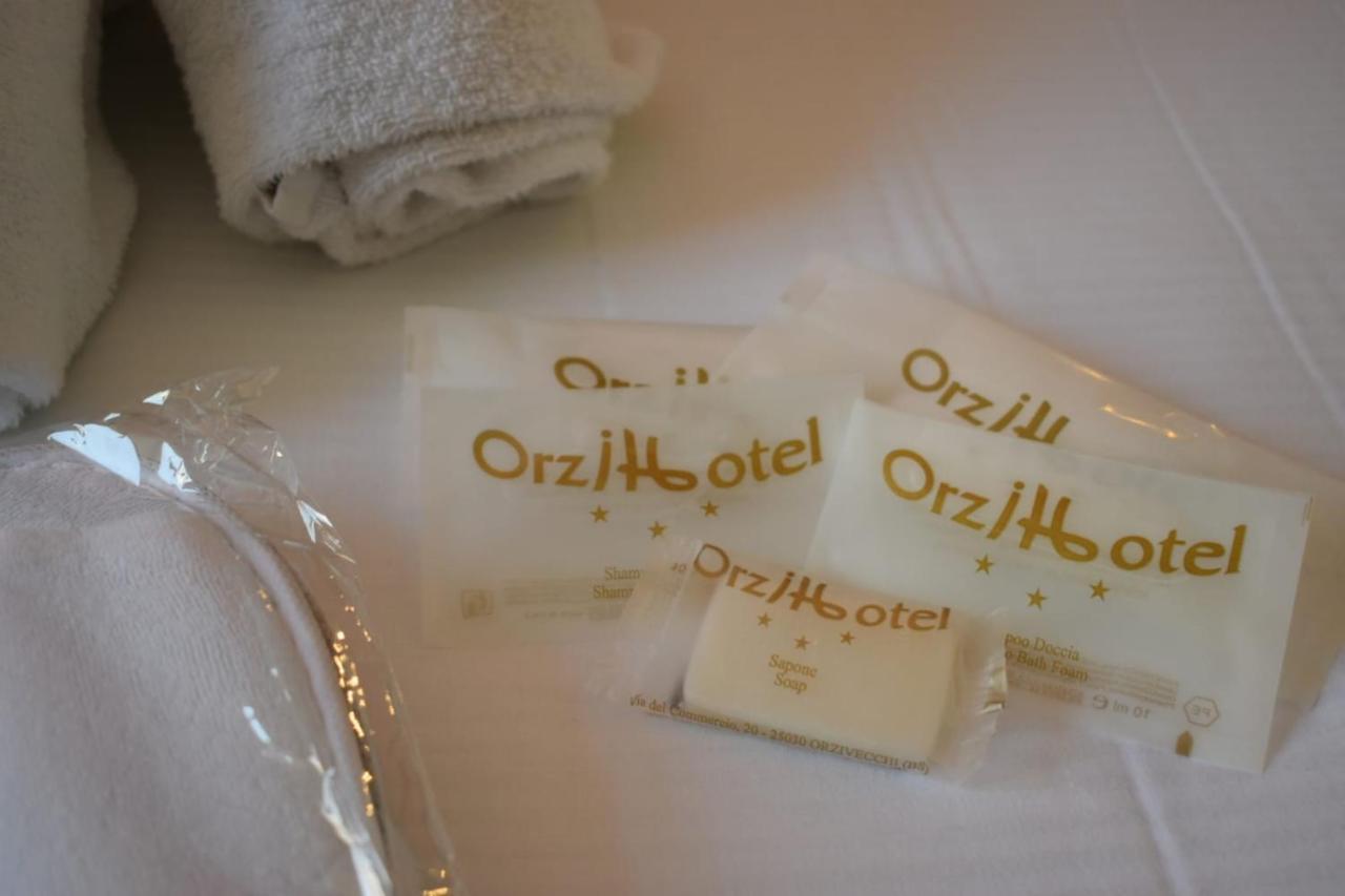 Orzihotel Orzivecchi Bagian luar foto