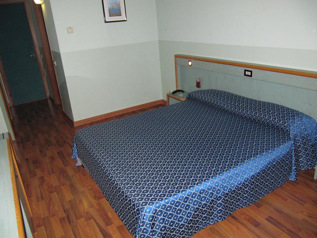 Orzihotel Orzivecchi Bagian luar foto