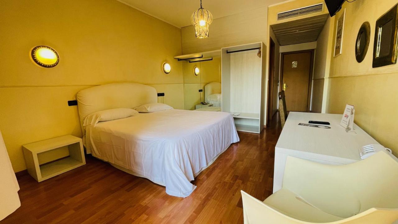 Orzihotel Orzivecchi Bagian luar foto