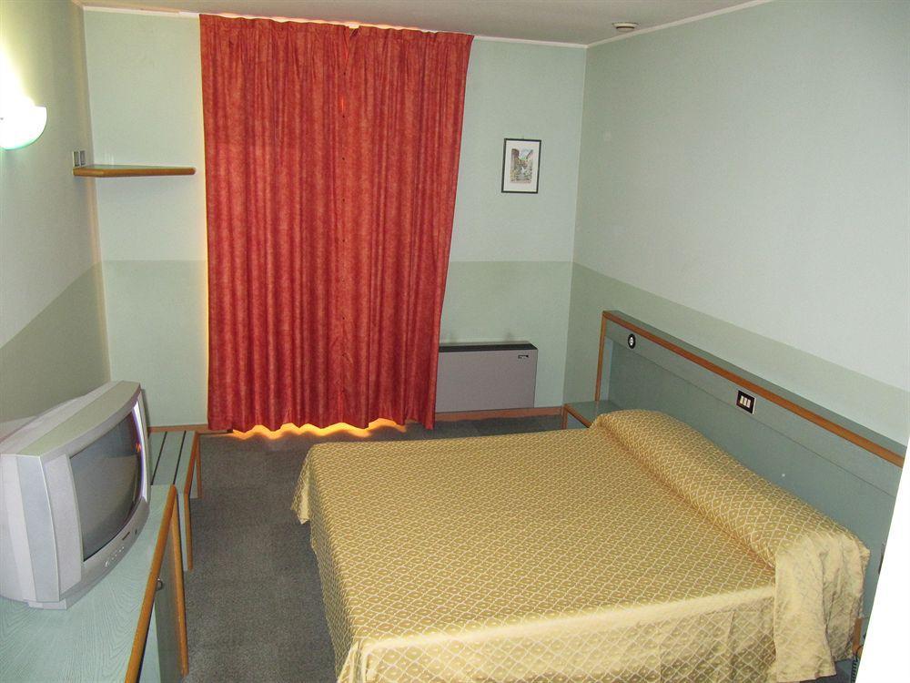 Orzihotel Orzivecchi Bagian luar foto