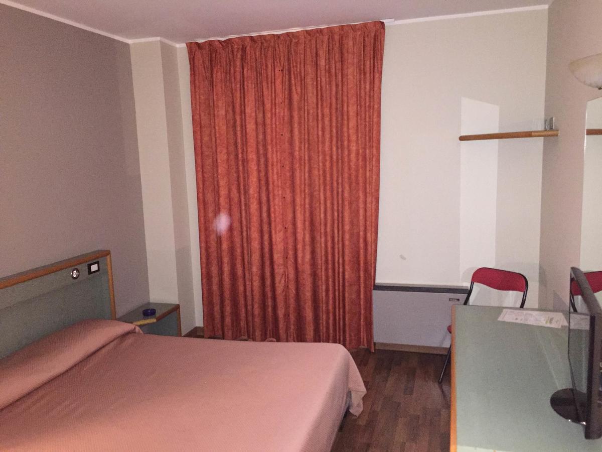 Orzihotel Orzivecchi Bagian luar foto