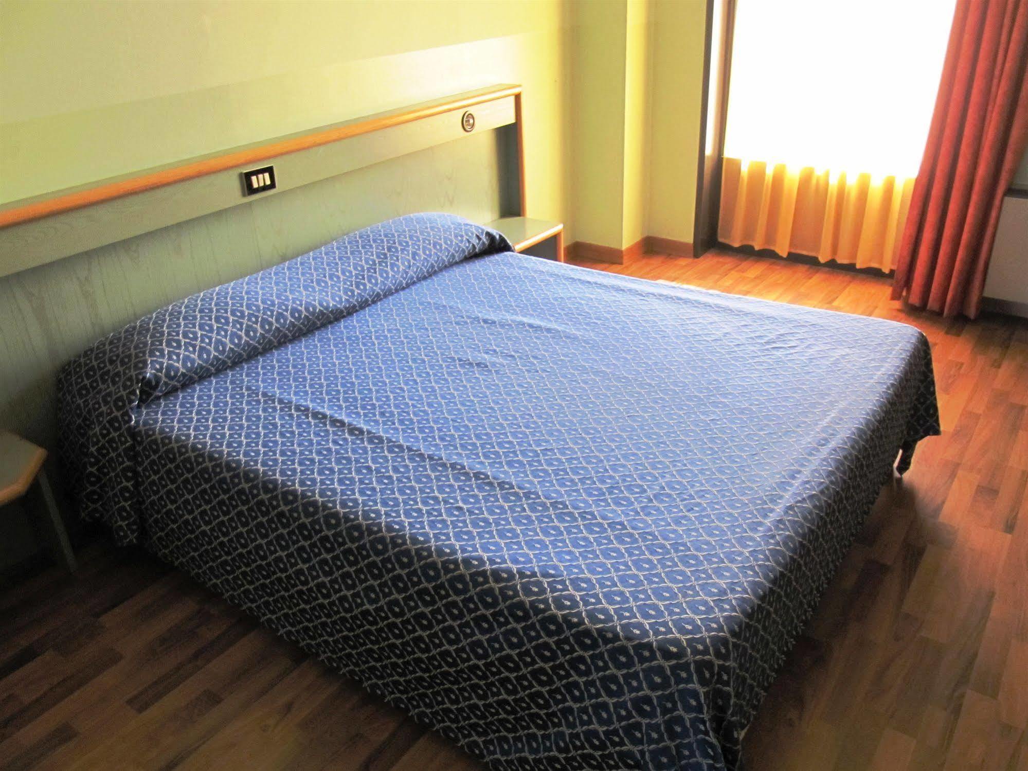 Orzihotel Orzivecchi Bagian luar foto
