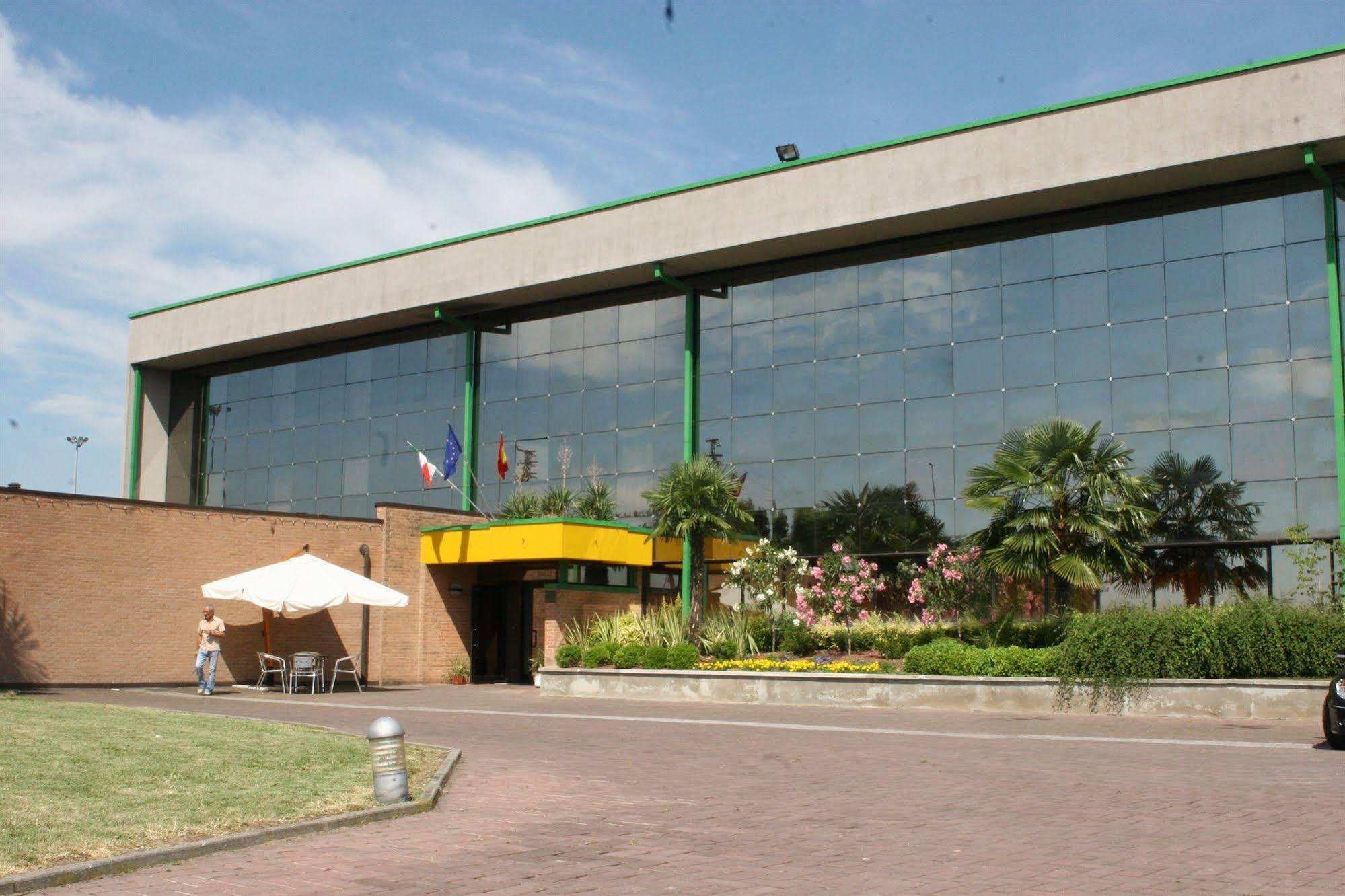 Orzihotel Orzivecchi Bagian luar foto